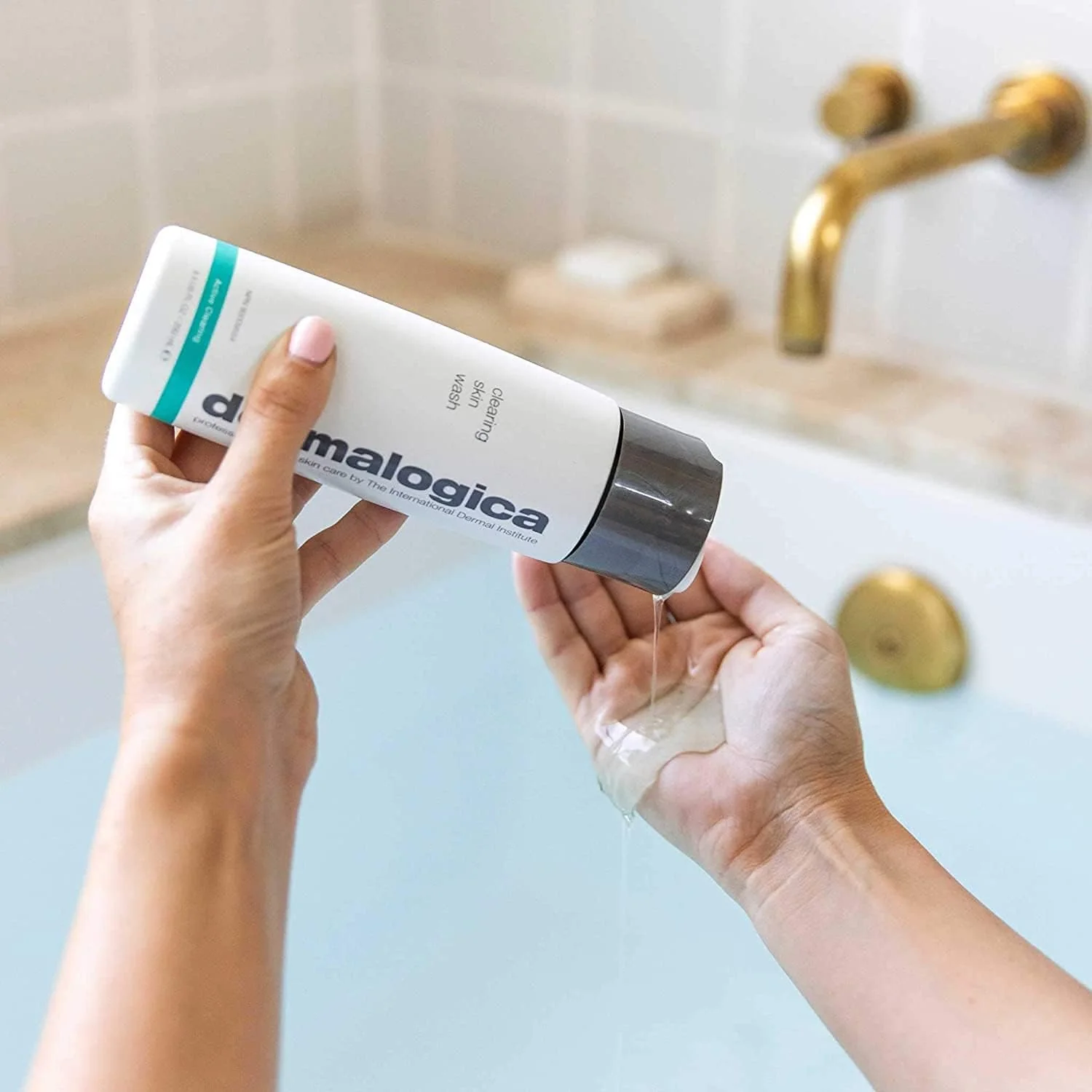 Dermalogica Clearing Skin Wash 250ml - Image 5
