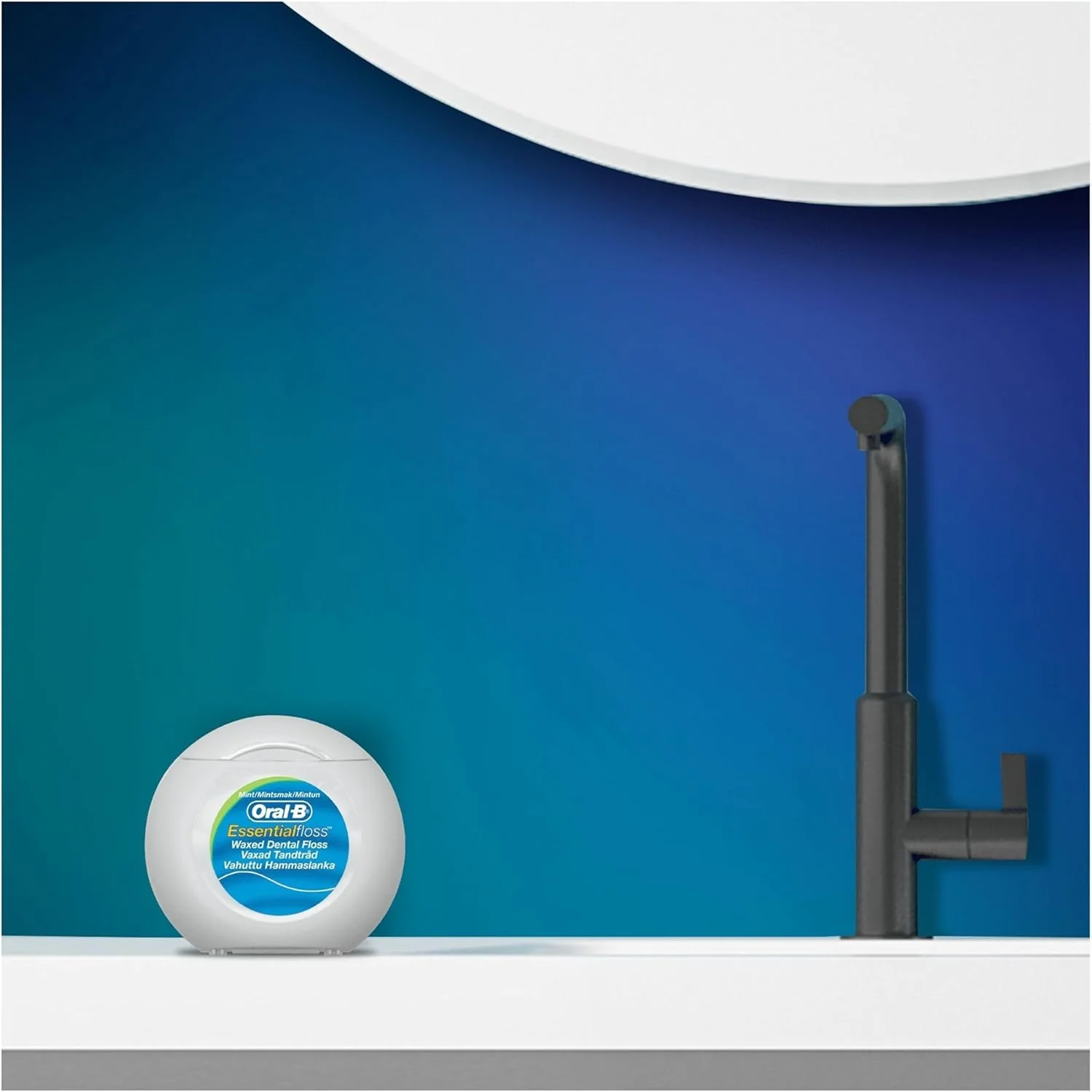 Oral-B Essential Waxed Dental Floss 50m x3 - Image 4