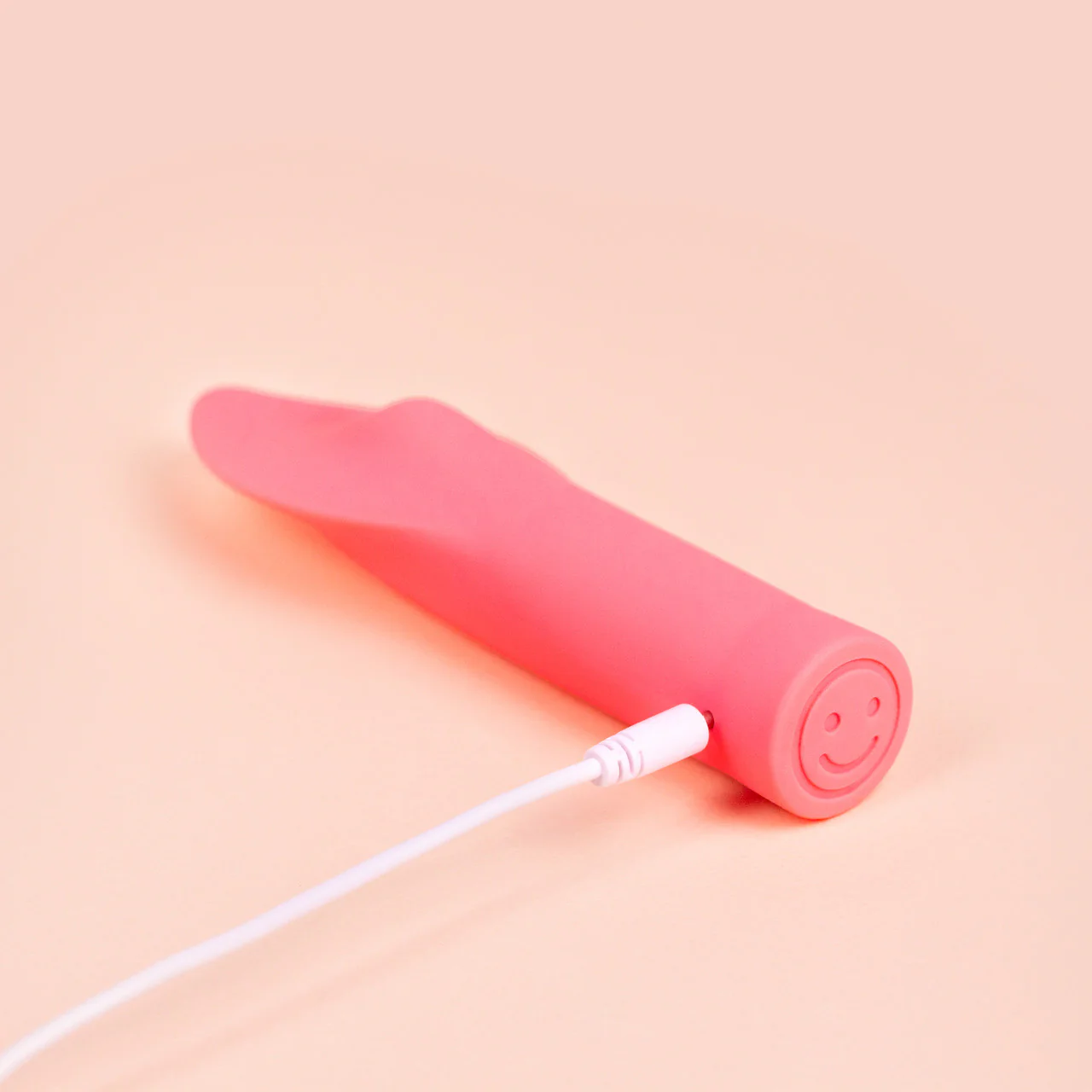 Smile Makers The Firefighter Clitoral Vibrator - Image 6